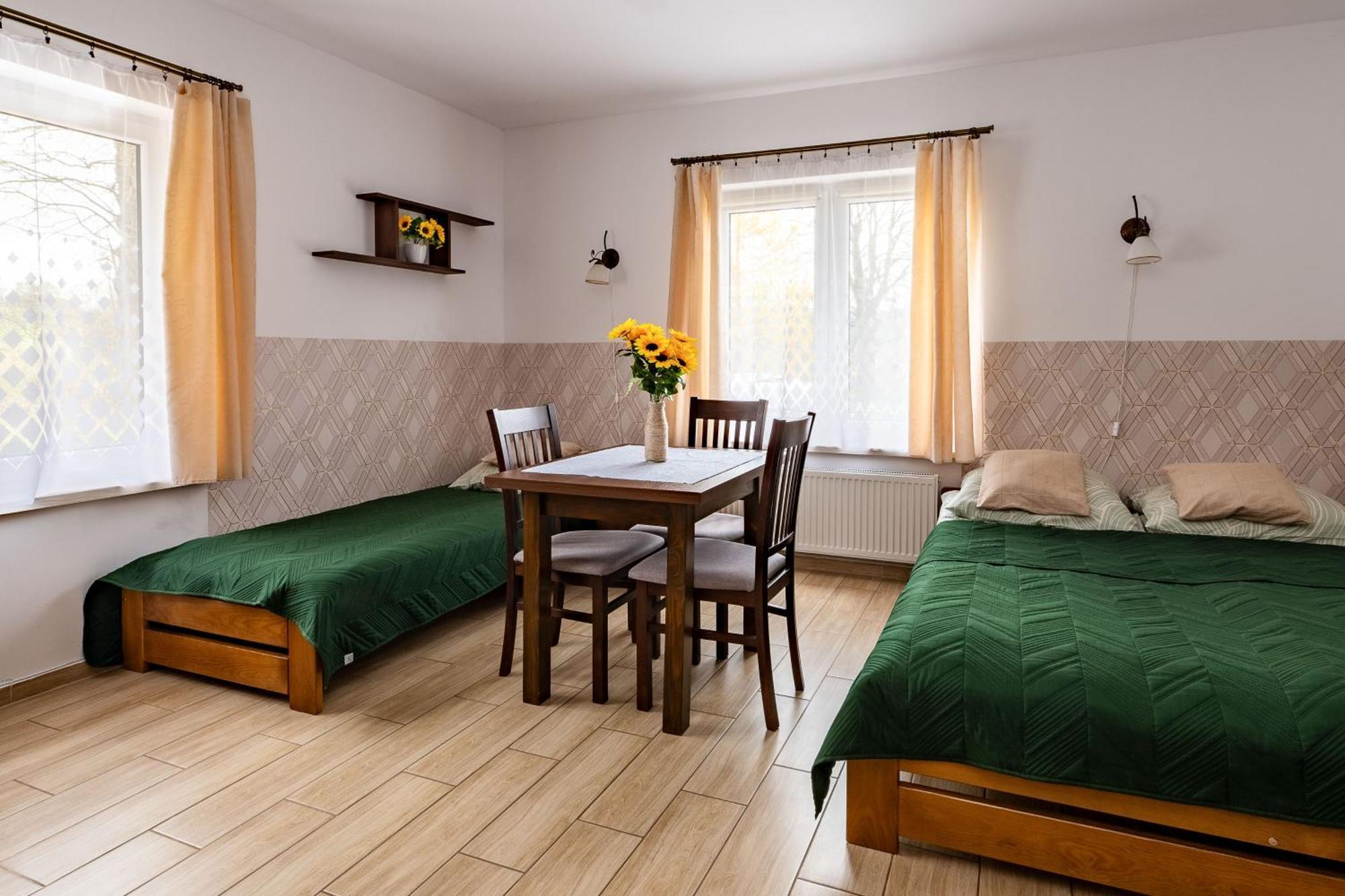 Bieszczadzkie Brzegi Apartment Ustrzyki Dolne Exterior photo
